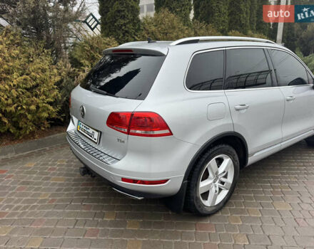 Серый Фольксваген Туарег, объемом двигателя 2.97 л и пробегом 345 тыс. км за 16900 $, фото 29 на Automoto.ua