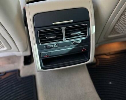 Сірий Фольксваген Туарег, об'ємом двигуна 2.97 л та пробігом 247 тис. км за 19200 $, фото 17 на Automoto.ua