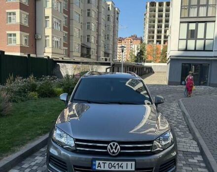 Серый Фольксваген Туарег, объемом двигателя 3 л и пробегом 263 тыс. км за 19800 $, фото 1 на Automoto.ua