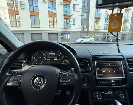 Серый Фольксваген Туарег, объемом двигателя 3 л и пробегом 267 тыс. км за 18800 $, фото 23 на Automoto.ua