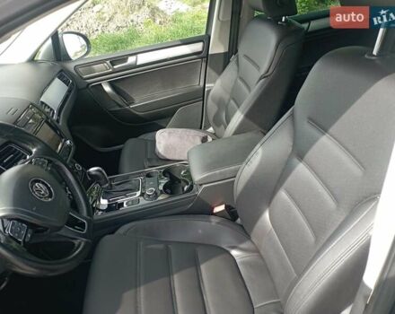 Серый Фольксваген Туарег, объемом двигателя 3.6 л и пробегом 212 тыс. км за 13999 $, фото 17 на Automoto.ua