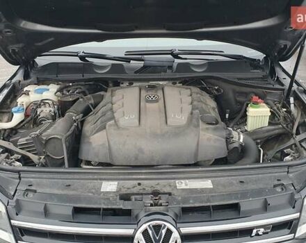 Сірий Фольксваген Туарег, об'ємом двигуна 2.97 л та пробігом 202 тис. км за 21500 $, фото 11 на Automoto.ua