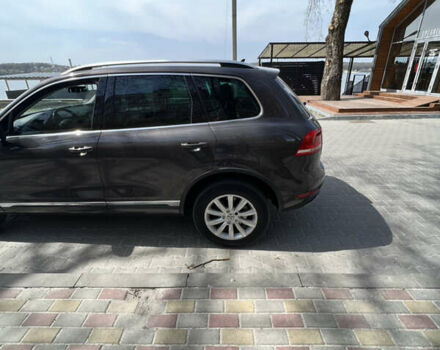 Сірий Фольксваген Туарег, об'ємом двигуна 3 л та пробігом 201 тис. км за 13500 $, фото 22 на Automoto.ua