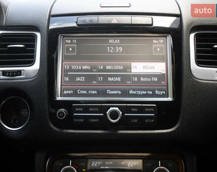 Сірий Фольксваген Туарег, об'ємом двигуна 2.97 л та пробігом 225 тис. км за 18500 $, фото 24 на Automoto.ua