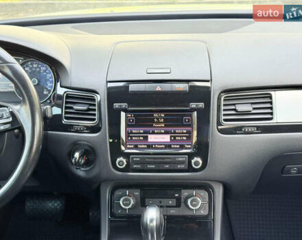 Сірий Фольксваген Туарег, об'ємом двигуна 3.6 л та пробігом 264 тис. км за 13900 $, фото 17 на Automoto.ua