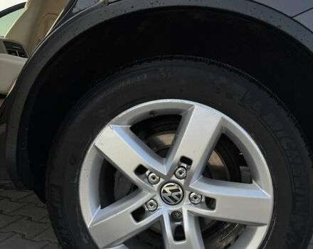 Серый Фольксваген Туарег, объемом двигателя 2.97 л и пробегом 174 тыс. км за 19000 $, фото 9 на Automoto.ua