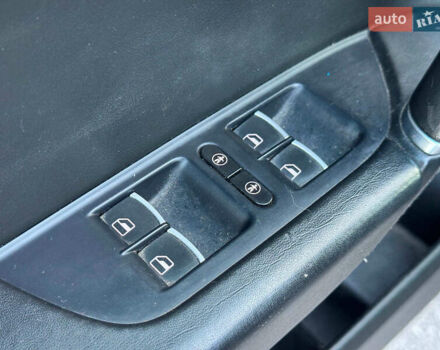 Сірий Фольксваген Туарег, об'ємом двигуна 3 л та пробігом 222 тис. км за 21290 $, фото 16 на Automoto.ua