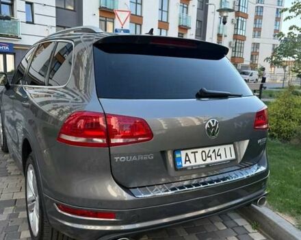 Серый Фольксваген Туарег, объемом двигателя 3 л и пробегом 267 тыс. км за 18800 $, фото 4 на Automoto.ua
