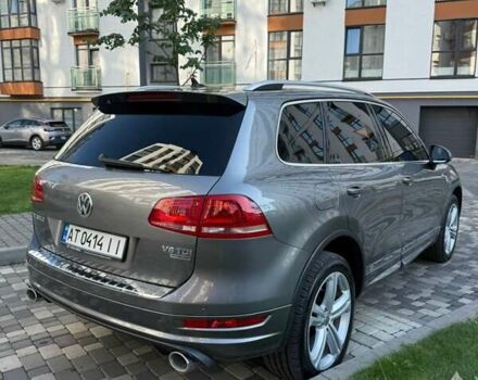 Серый Фольксваген Туарег, объемом двигателя 3 л и пробегом 263 тыс. км за 19800 $, фото 7 на Automoto.ua
