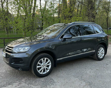 Сірий Фольксваген Туарег, об'ємом двигуна 2.97 л та пробігом 164 тис. км за 19899 $, фото 3 на Automoto.ua