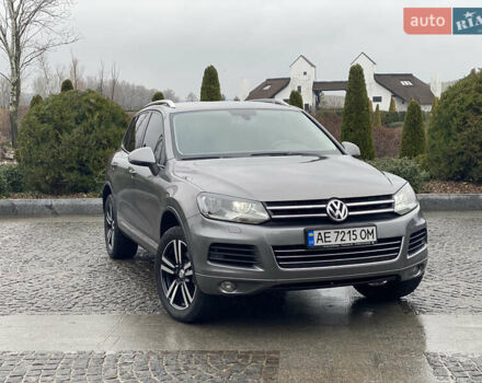 Серый Фольксваген Туарег, объемом двигателя 2.97 л и пробегом 282 тыс. км за 19700 $, фото 10 на Automoto.ua