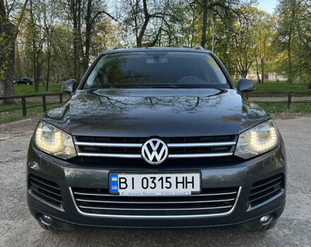 Сірий Фольксваген Туарег, об'ємом двигуна 2.97 л та пробігом 164 тис. км за 19899 $, фото 2 на Automoto.ua