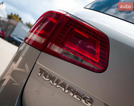 Сірий Фольксваген Туарег, об'ємом двигуна 2.97 л та пробігом 225 тис. км за 18500 $, фото 10 на Automoto.ua