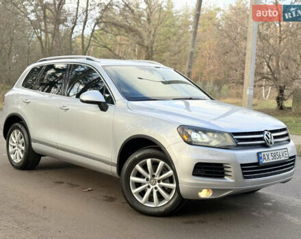 Сірий Фольксваген Туарег, об'ємом двигуна 3.6 л та пробігом 225 тис. км за 12500 $, фото 2 на Automoto.ua