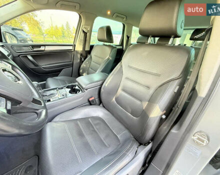 Сірий Фольксваген Туарег, об'ємом двигуна 3.6 л та пробігом 264 тис. км за 13900 $, фото 22 на Automoto.ua