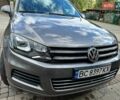 Серый Фольксваген Туарег, объемом двигателя 2.97 л и пробегом 340 тыс. км за 15000 $, фото 1 на Automoto.ua