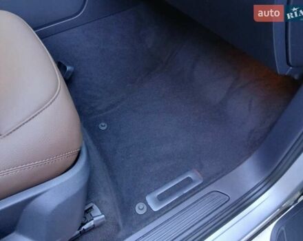 Сірий Фольксваген Туарег, об'ємом двигуна 2.97 л та пробігом 181 тис. км за 18999 $, фото 6 на Automoto.ua