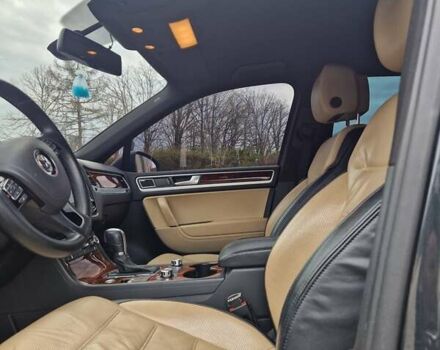 Сірий Фольксваген Туарег, об'ємом двигуна 3 л та пробігом 137 тис. км за 25900 $, фото 8 на Automoto.ua