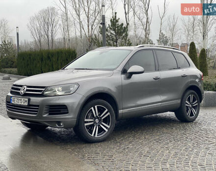 Серый Фольксваген Туарег, объемом двигателя 2.97 л и пробегом 282 тыс. км за 19700 $, фото 5 на Automoto.ua