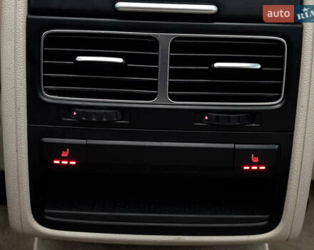 Сірий Фольксваген Туарег, об'ємом двигуна 2.97 л та пробігом 250 тис. км за 21500 $, фото 41 на Automoto.ua