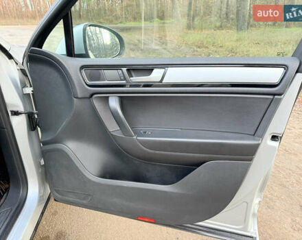 Сірий Фольксваген Туарег, об'ємом двигуна 3.6 л та пробігом 225 тис. км за 12500 $, фото 20 на Automoto.ua