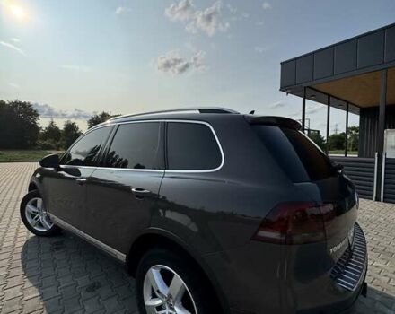 Серый Фольксваген Туарег, объемом двигателя 2.97 л и пробегом 174 тыс. км за 19000 $, фото 7 на Automoto.ua