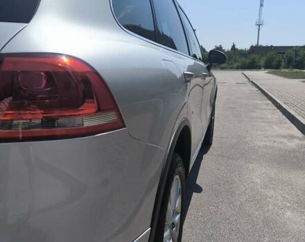 Серый Фольксваген Туарег, объемом двигателя 3 л и пробегом 280 тыс. км за 22500 $, фото 10 на Automoto.ua