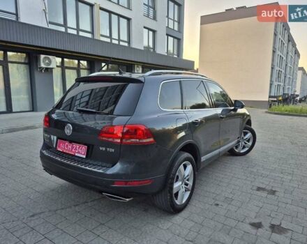 Серый Фольксваген Туарег, объемом двигателя 2.97 л и пробегом 248 тыс. км за 16500 $, фото 42 на Automoto.ua