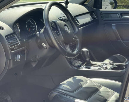 Сірий Фольксваген Туарег, об'ємом двигуна 2.97 л та пробігом 261 тис. км за 19999 $, фото 20 на Automoto.ua