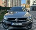Серый Фольксваген Туарег, объемом двигателя 3 л и пробегом 267 тыс. км за 18800 $, фото 1 на Automoto.ua