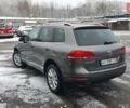 Сірий Фольксваген Туарег, об'ємом двигуна 2.97 л та пробігом 202 тис. км за 21500 $, фото 2 на Automoto.ua