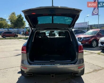 Фольксваген Туарег 2013 в Киеве на Automoto.ua Серый Фольксваген Туарег, объемом двигателя 2.97 л и пробегом 180 тыс. км за 19900 $, фото 20 на Automoto.ua