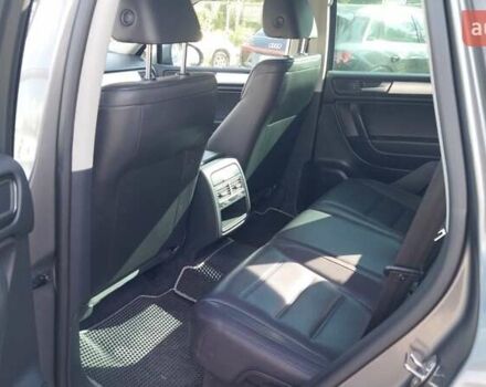 Серый Фольксваген Туарег, объемом двигателя 3.6 л и пробегом 54 тыс. км за 21000 $, фото 10 на Automoto.ua