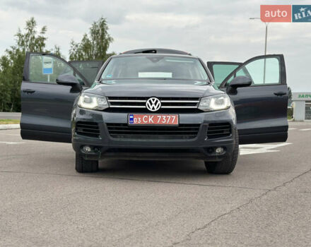 Серый Фольксваген Туарег, объемом двигателя 0 л и пробегом 211 тыс. км за 21450 $, фото 21 на Automoto.ua