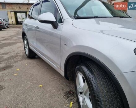 Фольксваген Туарег 2013 в Ровно на Automoto.ua Серый Фольксваген Туарег, объемом двигателя 3 л и пробегом 311 тыс. км за 20999 $, фото 24 на Automoto.ua