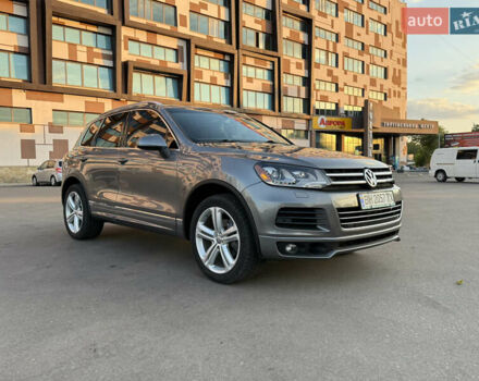 Сірий Фольксваген Туарег, об'ємом двигуна 2.97 л та пробігом 169 тис. км за 24900 $, фото 2 на Automoto.ua