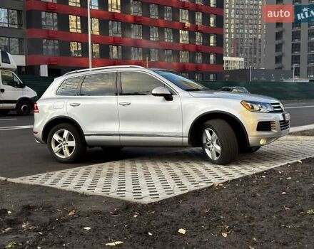 Фольксваген Туарег 2013 у Києві на Automoto.ua Сірий Фольксваген Туарег, об'ємом двигуна 2.97 л та пробігом 238 тис. км за 17000 $, фото 3 на Automoto.ua