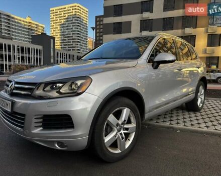 Фольксваген Туарег 2013 у Києві на Automoto.ua Сірий Фольксваген Туарег, об'ємом двигуна 2.97 л та пробігом 238 тис. км за 17000 $, фото 8 на Automoto.ua