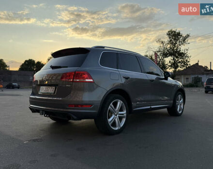 Сірий Фольксваген Туарег, об'ємом двигуна 2.97 л та пробігом 169 тис. км за 24900 $, фото 4 на Automoto.ua