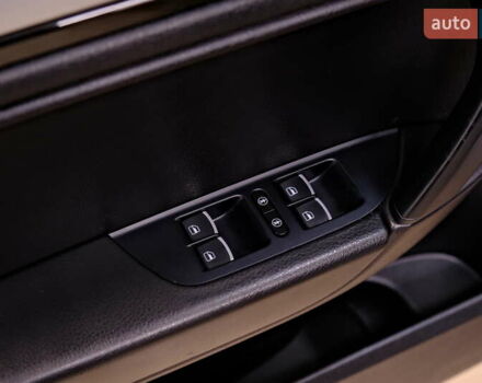 Серый Фольксваген Туарег, объемом двигателя 3 л и пробегом 219 тыс. км за 17900 $, фото 15 на Automoto.ua