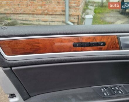 Фольксваген Туарег 2013 в Ровно на Automoto.ua Серый Фольксваген Туарег, объемом двигателя 3 л и пробегом 311 тыс. км за 20999 $, фото 53 на Automoto.ua