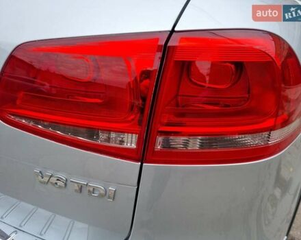 Фольксваген Туарег 2013 в Ровно на Automoto.ua Серый Фольксваген Туарег, объемом двигателя 3 л и пробегом 311 тыс. км за 20999 $, фото 4 на Automoto.ua