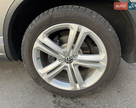 Сірий Фольксваген Туарег, об'ємом двигуна 2.97 л та пробігом 169 тис. км за 24900 $, фото 39 на Automoto.ua