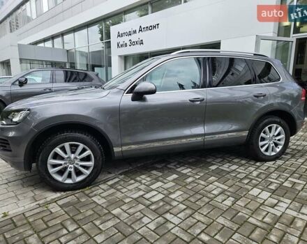 Сірий Фольксваген Туарег, об'ємом двигуна 2.97 л та пробігом 263 тис. км за 18790 $, фото 11 на Automoto.ua