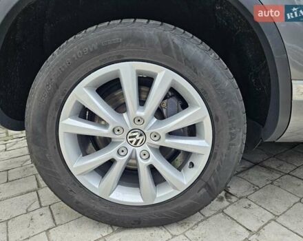 Сірий Фольксваген Туарег, об'ємом двигуна 2.97 л та пробігом 263 тис. км за 18790 $, фото 40 на Automoto.ua