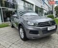 Сірий Фольксваген Туарег, об'ємом двигуна 2.97 л та пробігом 263 тис. км за 18790 $, фото 2 на Automoto.ua