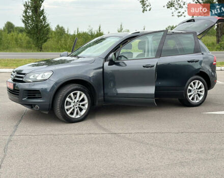 Серый Фольксваген Туарег, объемом двигателя 0 л и пробегом 211 тыс. км за 21450 $, фото 28 на Automoto.ua