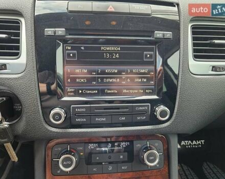 Сірий Фольксваген Туарег, об'ємом двигуна 2.97 л та пробігом 263 тис. км за 18790 $, фото 36 на Automoto.ua