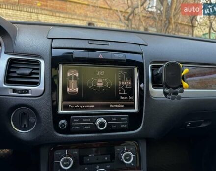 Фольксваген Туарег 2013 у Києві на Automoto.ua Сірий Фольксваген Туарег, об'ємом двигуна 2.97 л та пробігом 238 тис. км за 17000 $, фото 21 на Automoto.ua