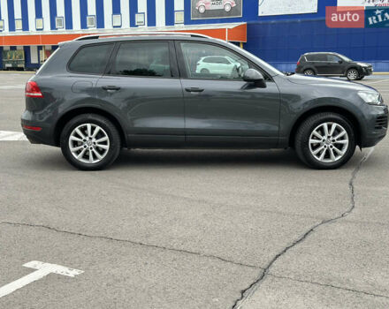 Серый Фольксваген Туарег, объемом двигателя 0 л и пробегом 211 тыс. км за 21450 $, фото 17 на Automoto.ua